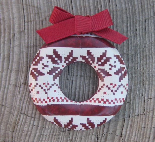 christmas-sweater-wreath-pin-cropped
