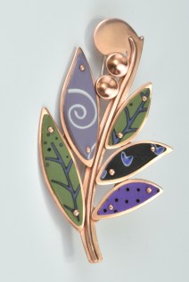 leaf brooch front rev 1.jpg