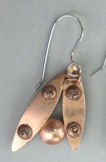 pattern earrings back with curlicues